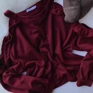 Dainty Hooligan Burgundy sweatshirt • Size M